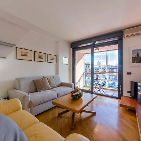 Joivy Exclusive Seaview Flat For 4, In Central Genoaアパートメント エクステリア 写真
